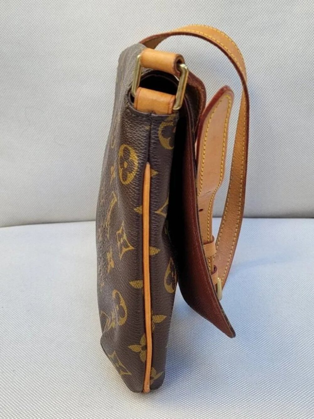 Louis Vuitton Musette Tango Shoulder Bag - Picture 9 of 16